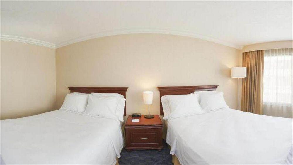 Holiday Inn Express Toluca By Ihg מראה חיצוני תמונה