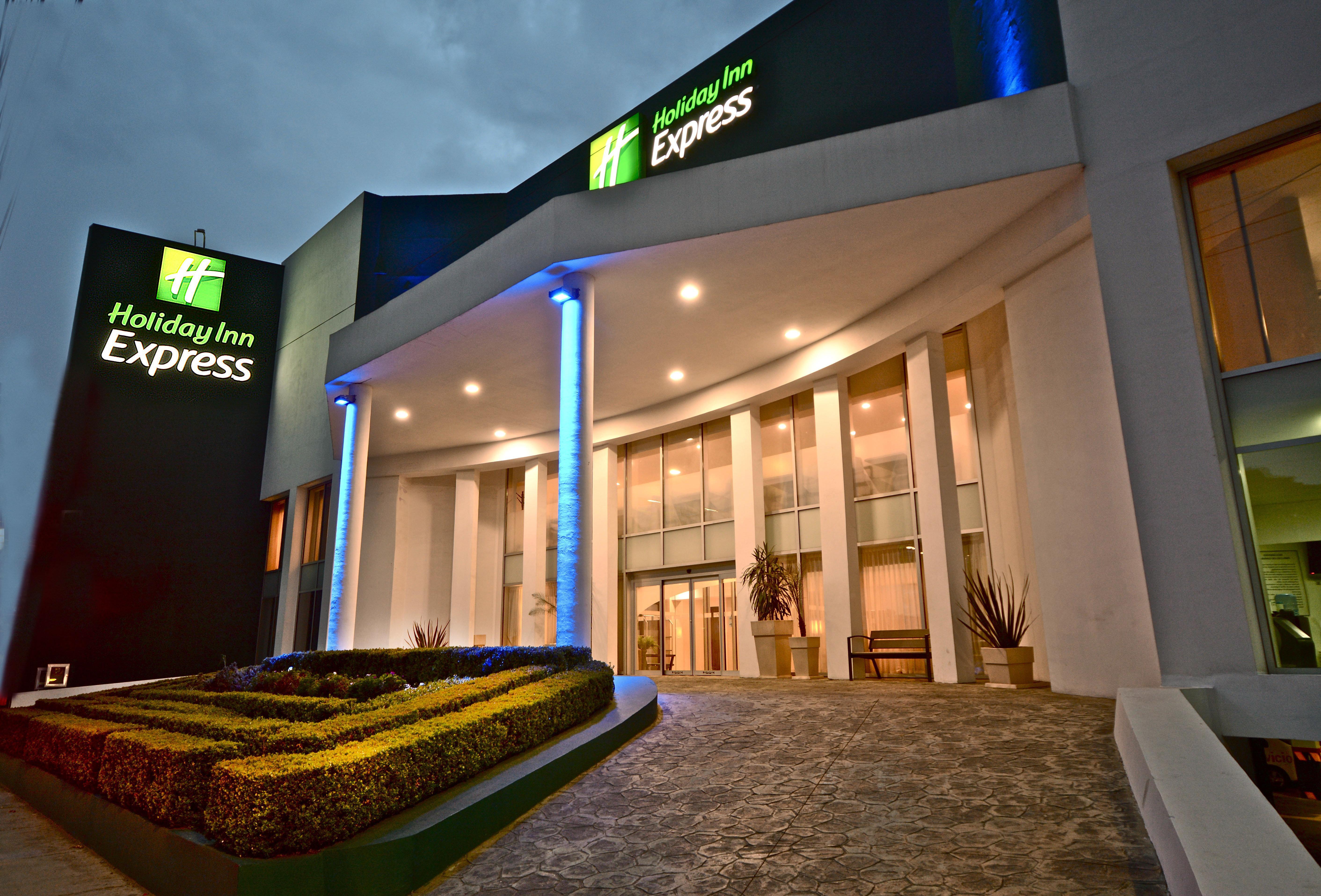 Holiday Inn Express Toluca By Ihg מראה חיצוני תמונה